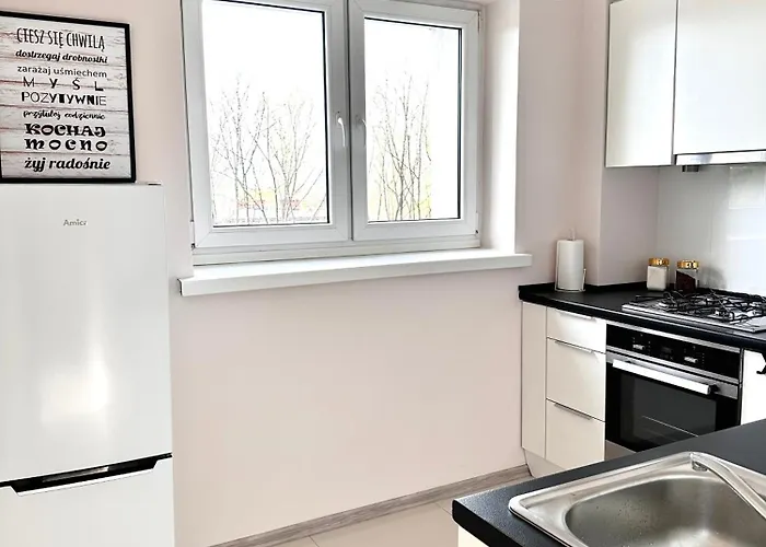 Przytulna Kawalerka Z Obiadem W Cenie Apartment *